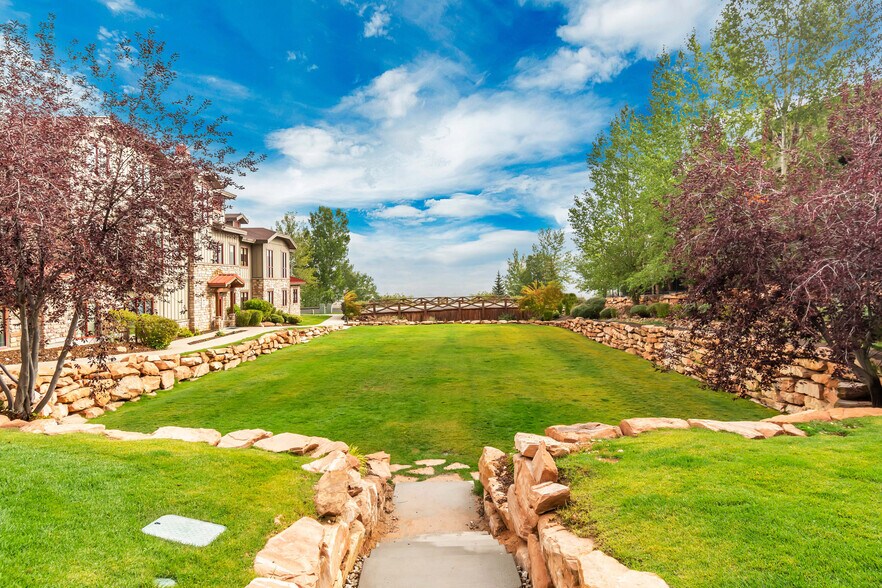 More Photos Of 5532 Lillehammer Ln, Park City Office For Lease