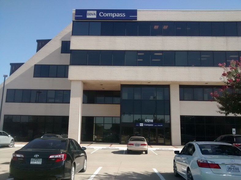 More Photos Of 17218 Preston Rd, Dallas Office For Lease