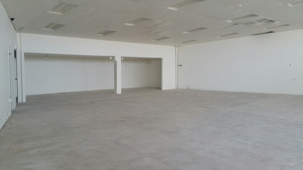 More Photos Of 11343 E Apache Trl, Apache Junction Convenience Store For Sale