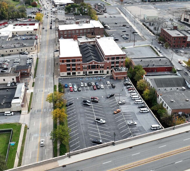 More Photos Of 100 N Cameron St, Harrisburg Office For Lease