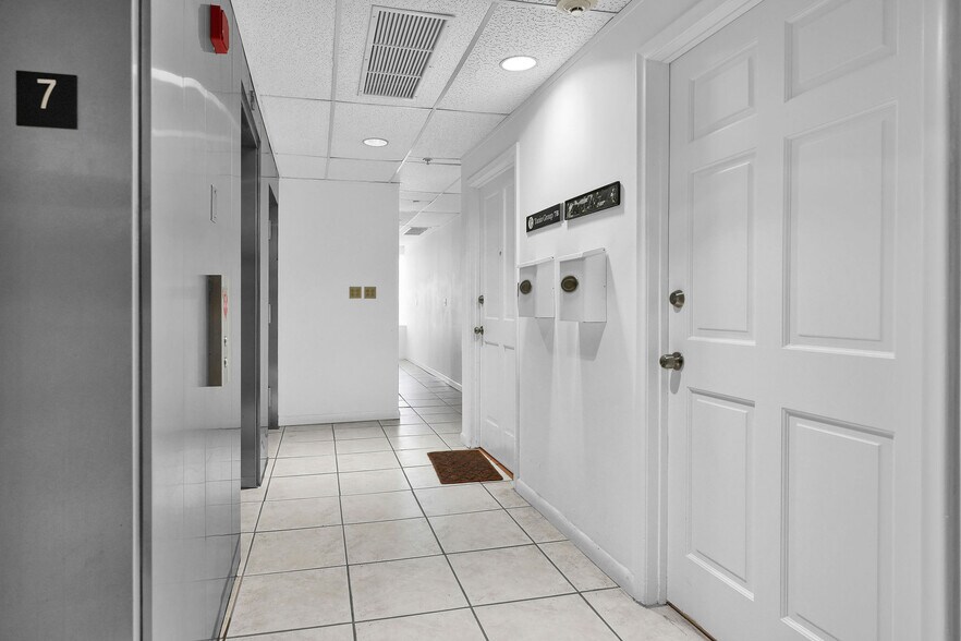 More Photos Of 2150 Coral Way, Miami Office For Lease