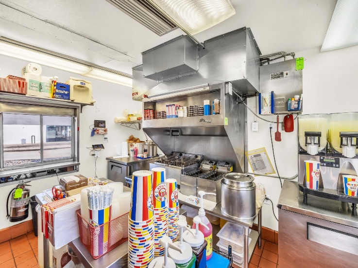 More Photos Of 3090 W 3500 S, Salt Lake City Fast Food For Lease