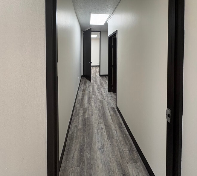 More Photos Of 4400 S Wayside Dr, Houston Unknown For Lease