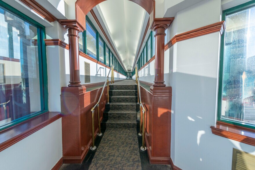 More Photos Of 601 Cleveland St, Clearwater Office For Lease