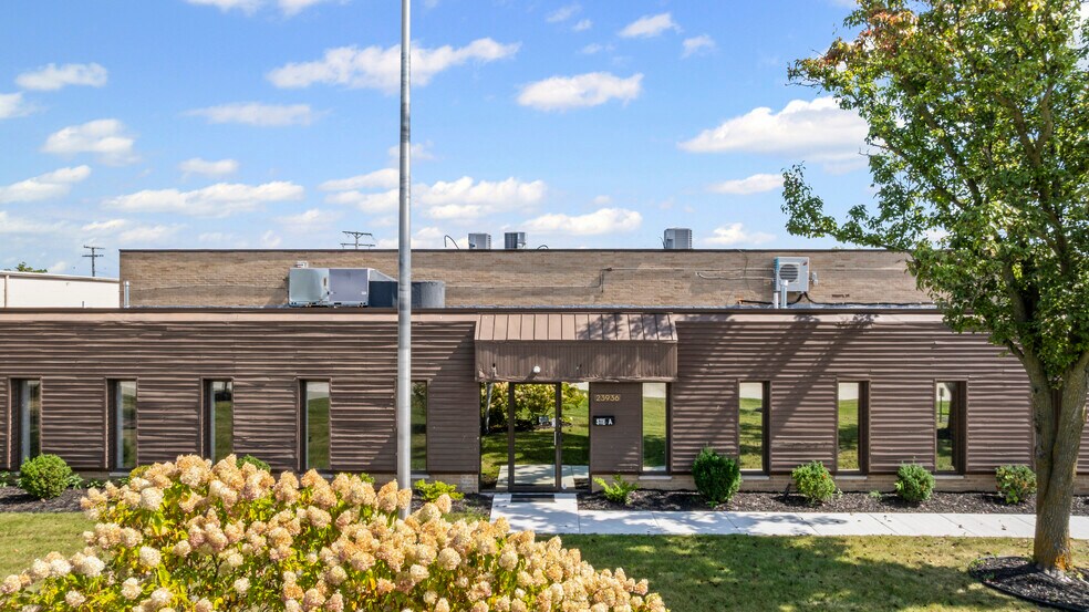 Primary Photo Of 23936 Industrial Park Dr, Farmington Hills Warehouse For Sale