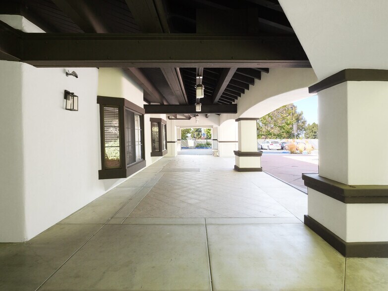 More Photos Of 25550 Hawthorne Blvd, Torrance Medical For Sale
