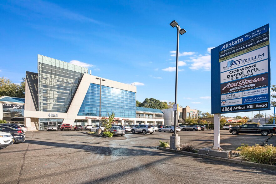 More Photos Of 4864 Arthur Kill Rd, Staten Island Office For Sale