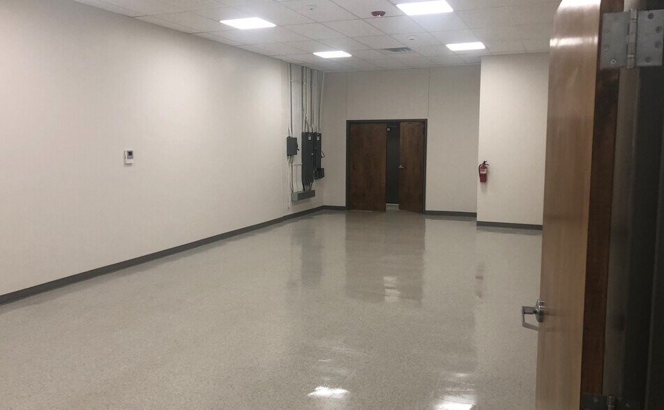 More Photos Of 100-102 Robeson St, Fayetteville Medical For Lease