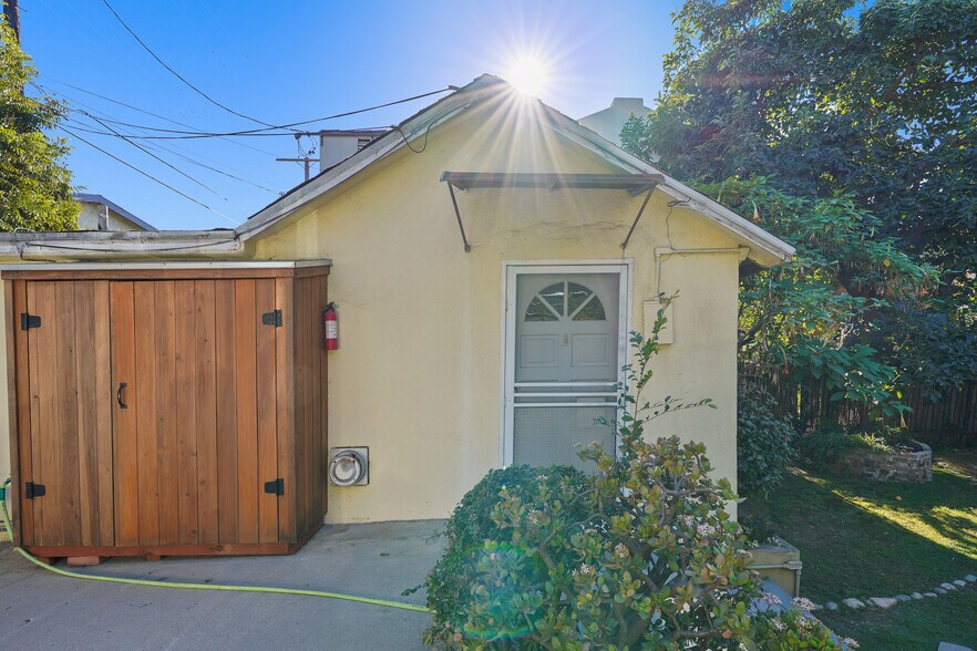 More Photos Of 656 Parkman Ave, Los Angeles Apartments For Sale