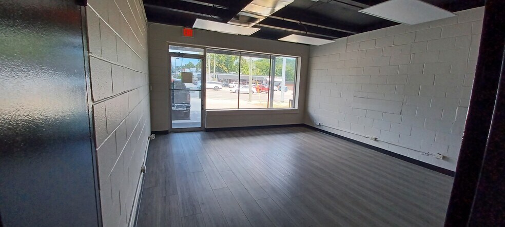 More Photos Of 2623 Lebanon Pike, Nashville Medical For Lease