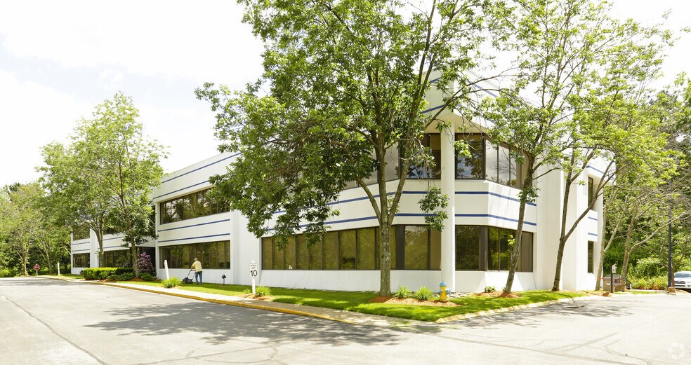 Primary Photo Of 275 Center Rd, Monroeville Office For Lease