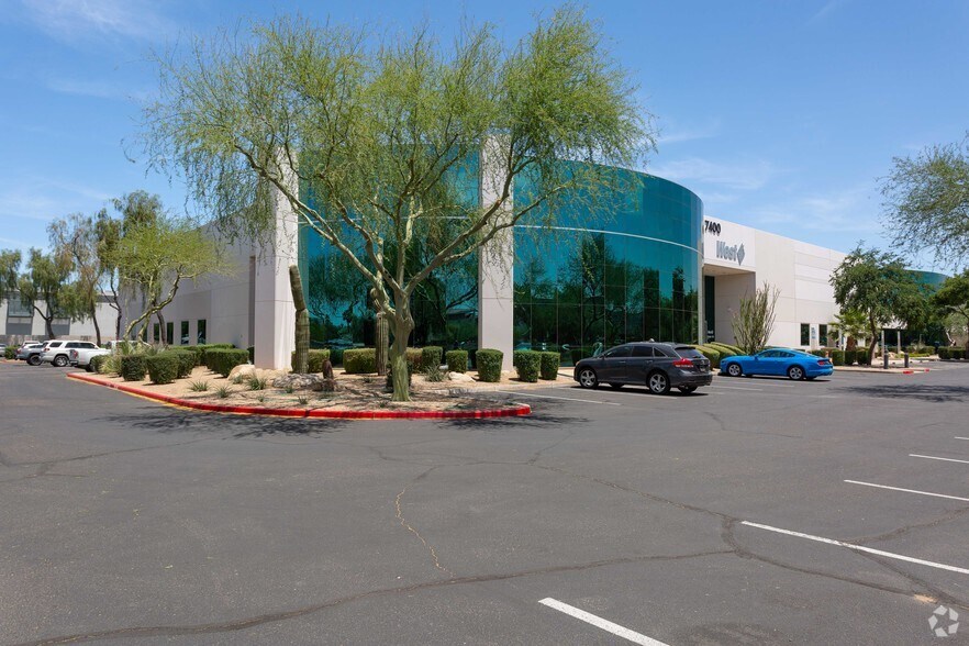 More Photos Of 7400 E Tierra Buena Ln, Scottsdale Light Manufacturing For Lease