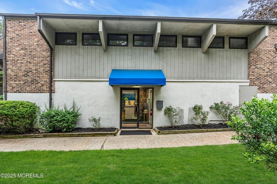 More Photos Of 218-224 Jack Martin Blvd, Brick Medical For Sale