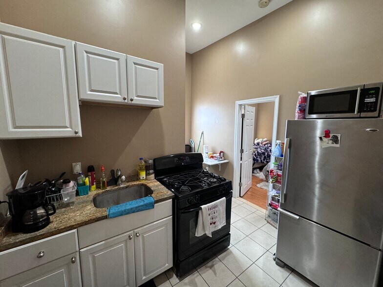 More Photos Of 530-534 Waverly St, Framingham General Retail For Sale