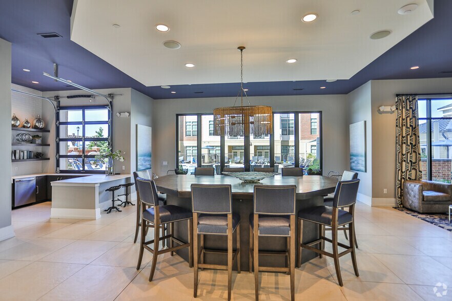 More Photos Of 7420 N Rea Park Ln, Charlotte Apartments For Lease