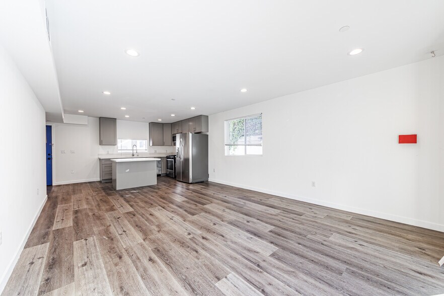 More Photos Of 1121 N Berendo St, Los Angeles Multifamily For Sale