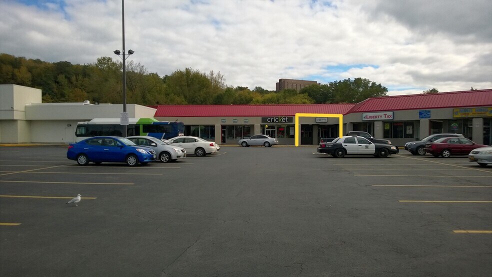 More Photos Of 4141 S Salina St, Syracuse Unknown For Lease
