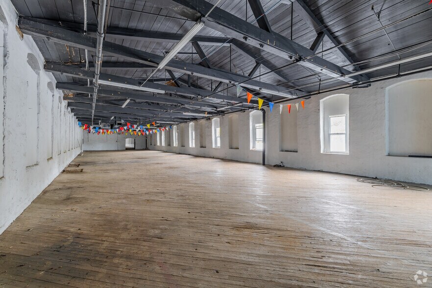 More Photos Of 50 Hulmeville Ave, Penndel Warehouse For Sale