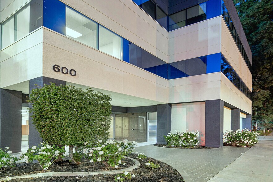 More Photos Of 600 N Arrowhead Ave, San Bernardino Office For Sale