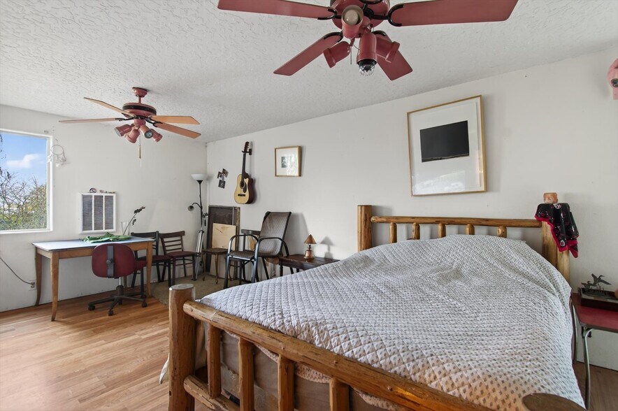 More Photos Of 50316 Columbia River Hwy, Scappoose Restaurant For Sale