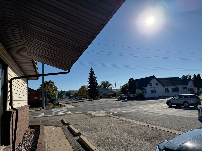 More Photos Of 10 7th Ave W, Polson Apartments For Lease