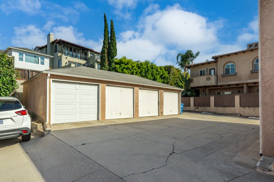 More Photos Of 702 S Pacific Coast Hwy, Redondo Beach Multifamily For Sale