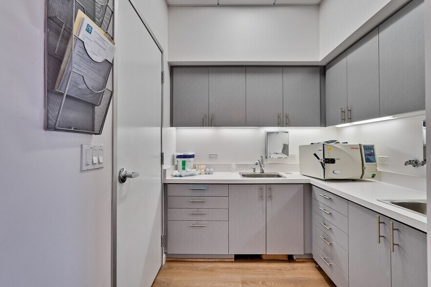 More Photos Of 1569 Lexann Ave, San Jose Medical For Sale