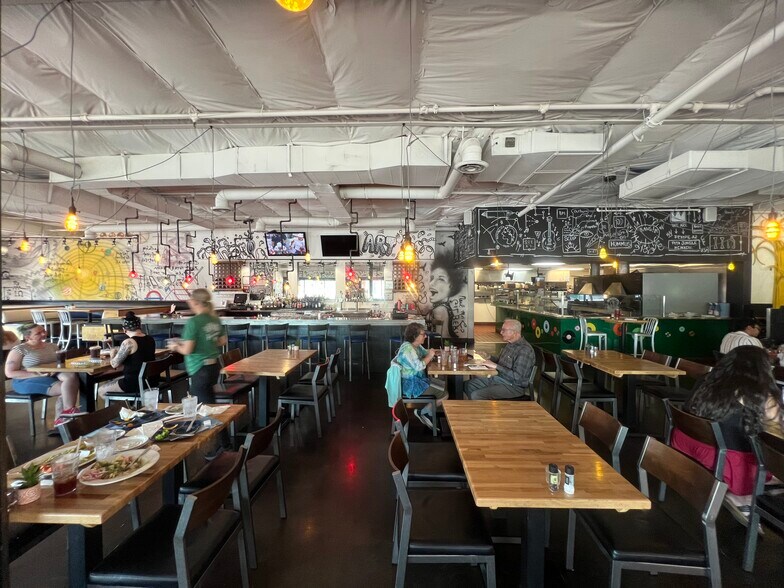 More Photos Of 4 E University Dr, Tempe Restaurant For Lease
