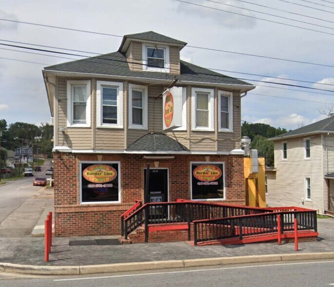Primary Photo Of 3306 Washington Blvd, Arbutus Restaurant For Sale