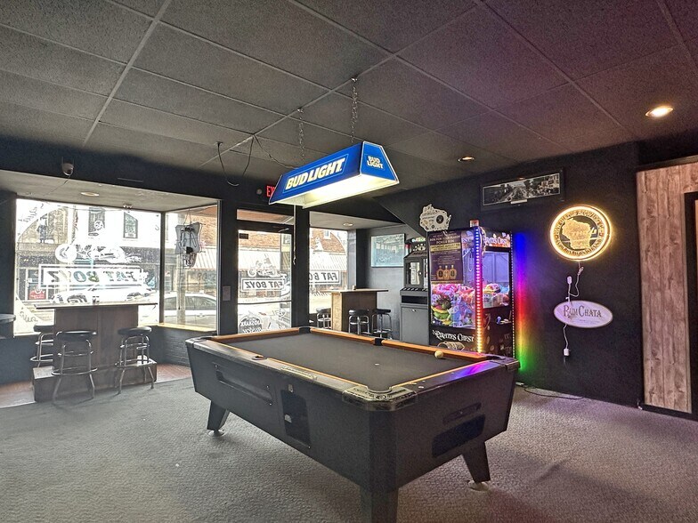 More Photos Of 219 S Main St, Fort Atkinson Bar For Sale