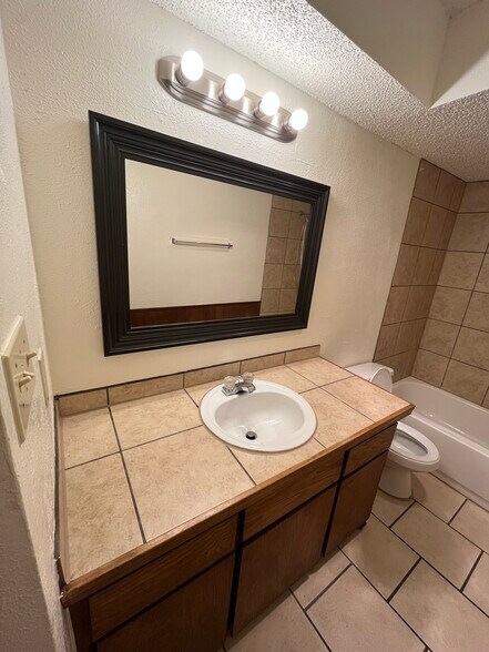 More Photos Of 312 Chalmette Dr, Norman Apartments For Sale