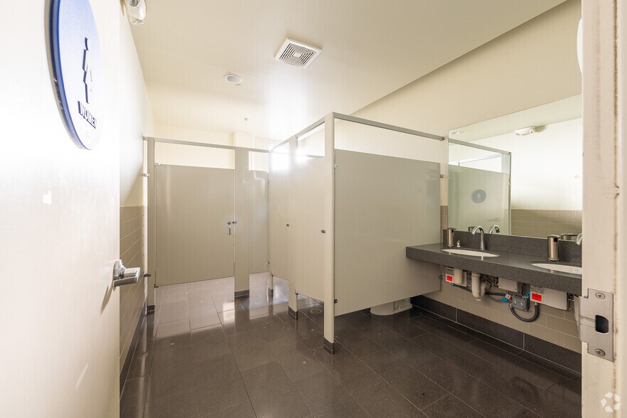 More Photos Of 363-365 Brannan St, San Francisco Flex For Lease