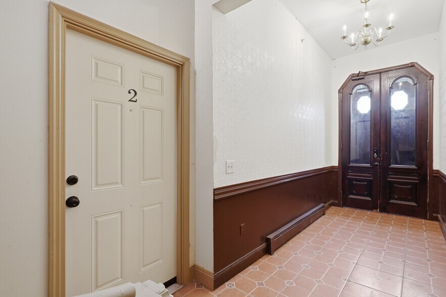 More Photos Of 10 Eastman Ter, Poughkeepsie Apartments For Sale