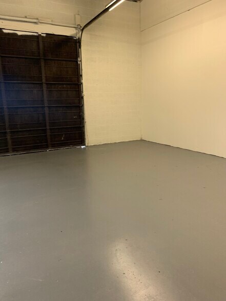 More Photos Of 3120 Beacon St, Colorado Springs Warehouse For Lease