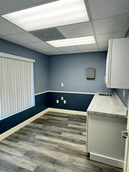 More Photos Of 3875 Nova Rd, Port Orange Medical For Lease