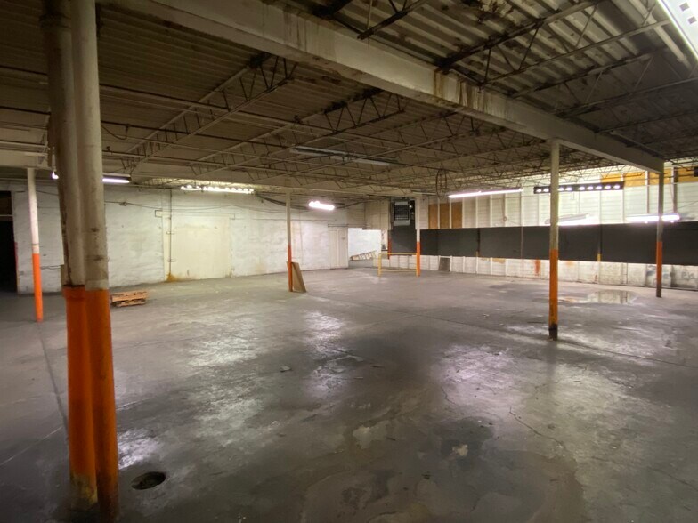 More Photos Of 245 Erie St, Huntington Industrial For Sale