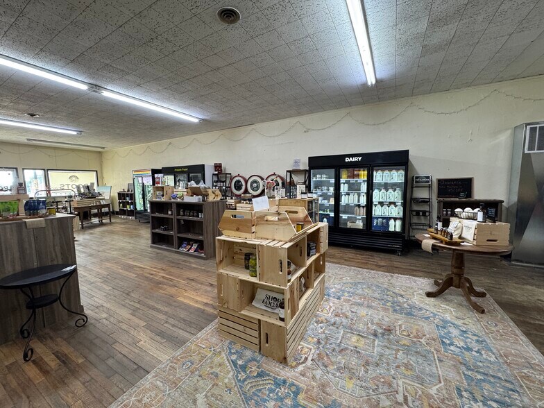 More Photos Of 87 S Main St, Keenesburg Storefront For Sale