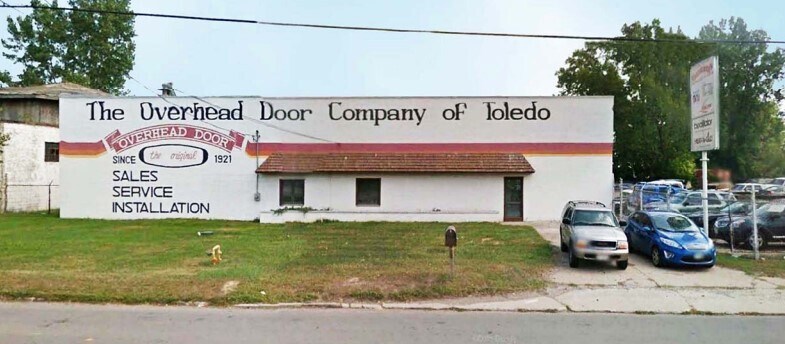 Primary Photo Of 5918 N Detroit Ave, Toledo Warehouse For Sale