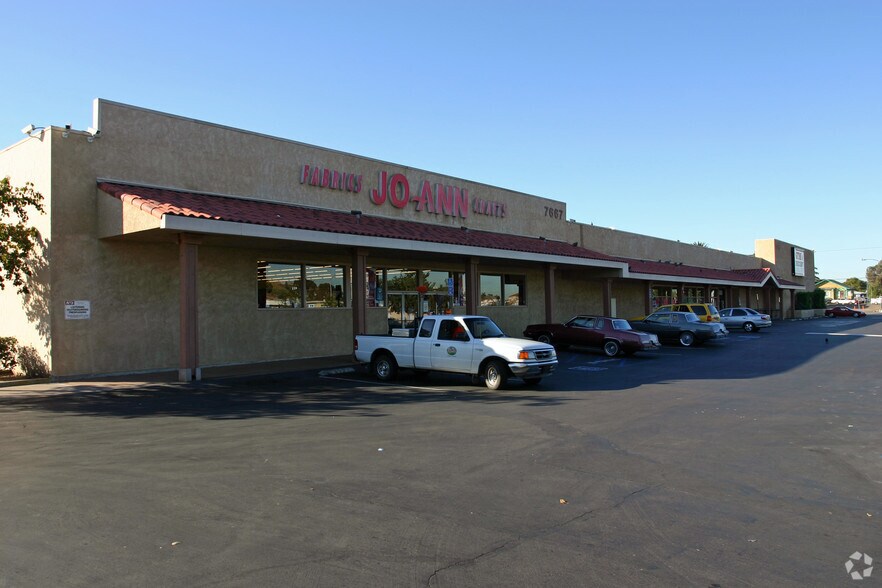 More Photos Of 7663-7667 Broadway, Lemon Grove Supermarket For Sale