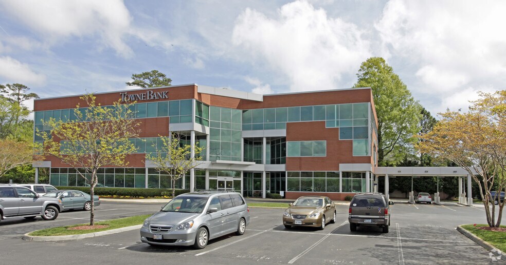 More Photos Of 984 First Colonial Rd, Virginia Beach Office For Lease