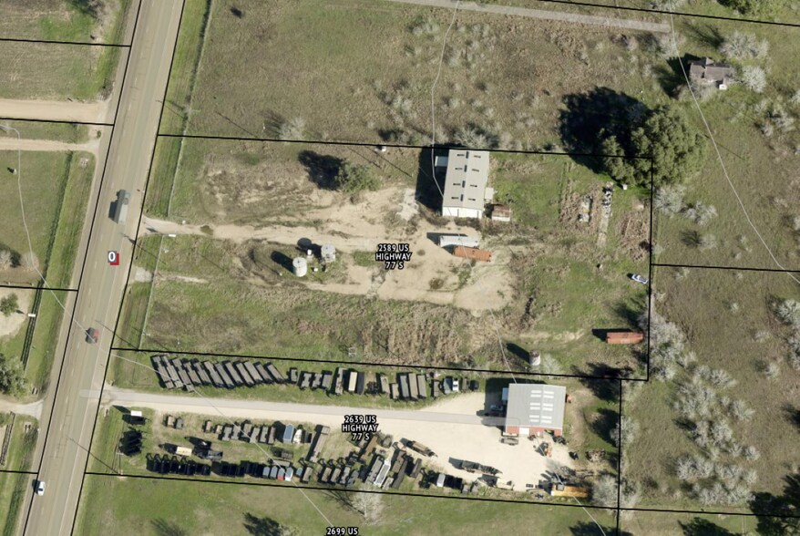 More Photos Of 2589 US-77, Hallettsville Warehouse For Sale