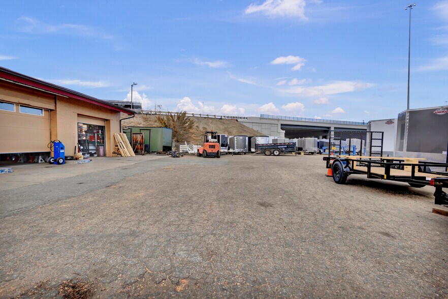 More Photos Of 4415 Ward Rd, Wheat Ridge Auto Repair For Lease