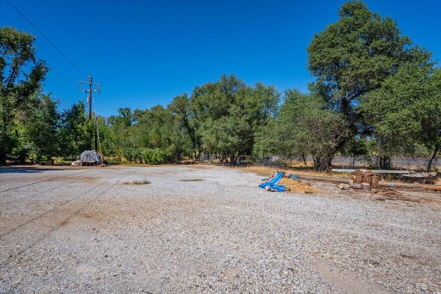 More Photos Of 12759 Newtown Rd, Redding Warehouse For Sale