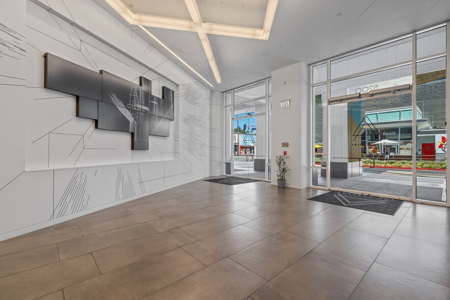 More Photos Of 5200 Lankershim Blvd, North Hollywood Unknown For Lease