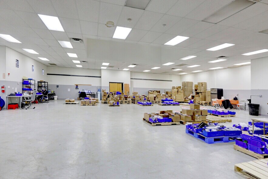 More Photos Of 174 Main Ave, Wallington Warehouse For Sale