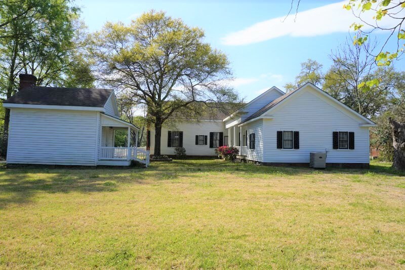 More Photos Of 668 N Main St, Jasper Storefront Retail Office For Sale