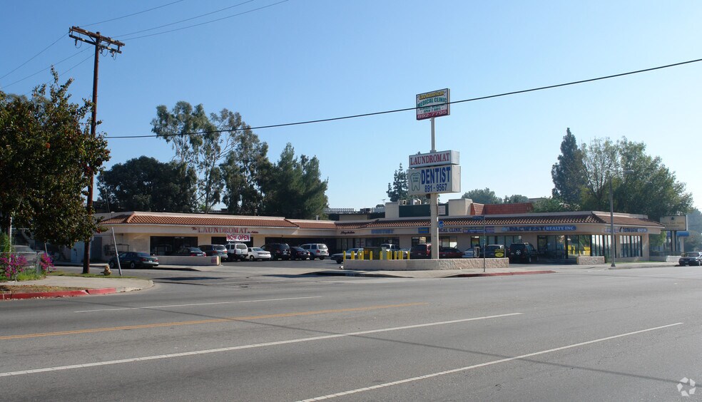 More Photos Of 9124-9134 Woodman Ave, Arleta Storefront Retail Office For Sale
