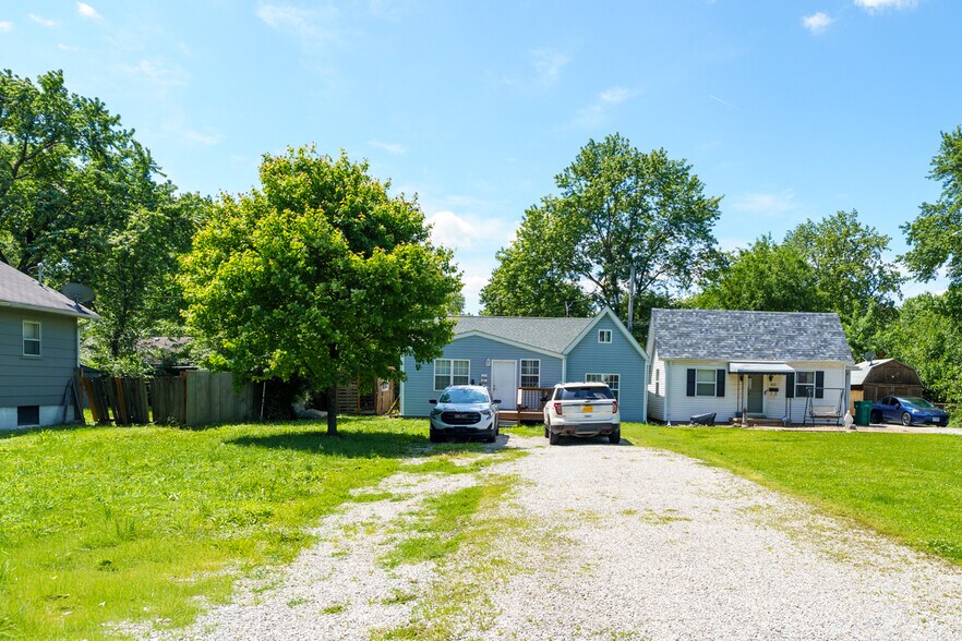 More Photos Of , Cahokia Multifamily For Sale