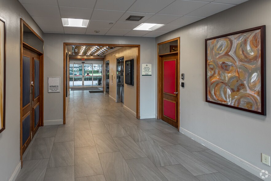 More Photos Of 3850 hollywood Blvd, Hollywood Medical For Sale