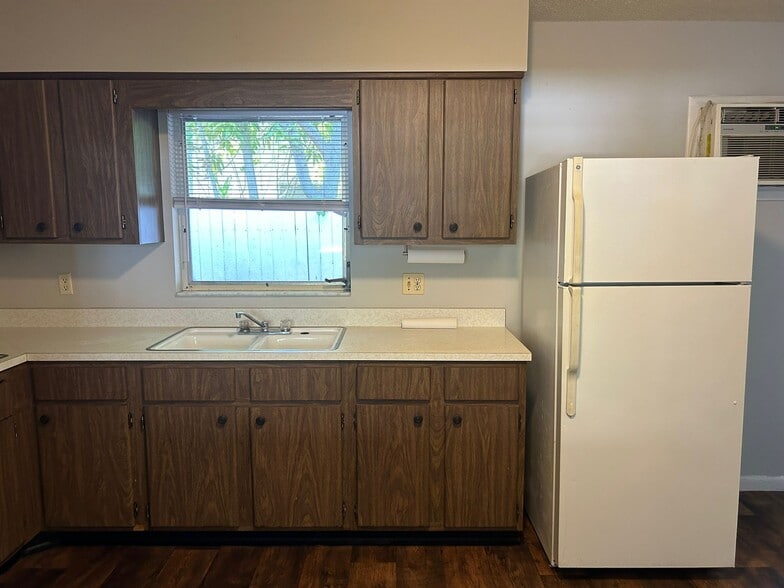 More Photos Of 3025 54th St S, Gulfport Apartments For Sale